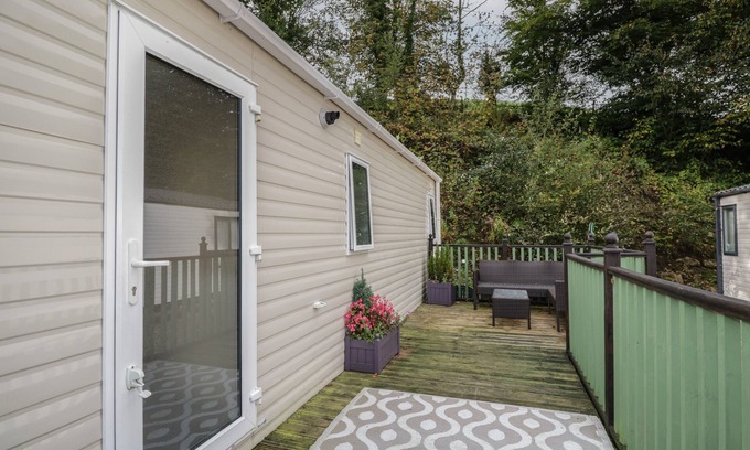 Brigham Cottage | THE HIDEAWAY, pet friendly, with a garden in Cockermouth