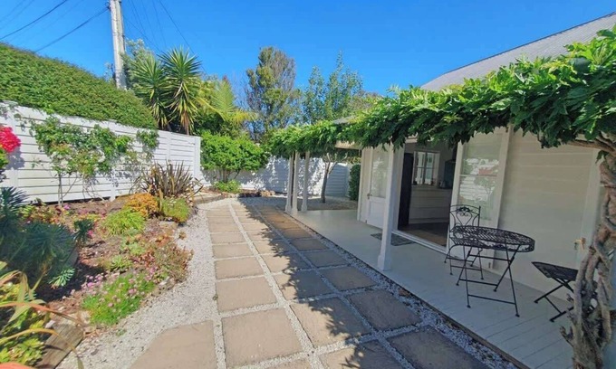Oneroa House | The Hideaway | Stay Waiheke