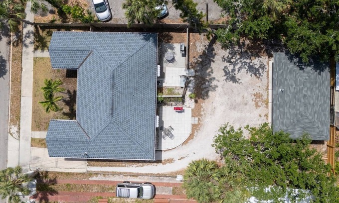 Bradenton House | The Hideaways at Point Pleasant (Pine Side)