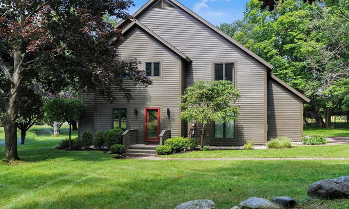 Birchwood Farms House | The Hideout at Birchwood -Short Drive to Harbor Springs, Fully Renovated