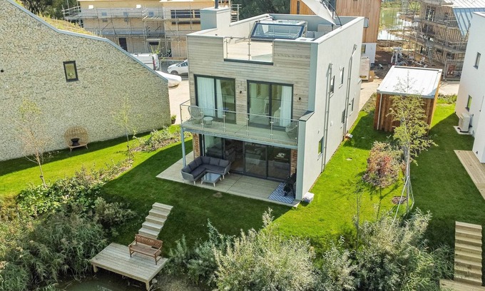 Cirencester House | The Hideout (ML44), Lower Mill Estate, Cotswolds