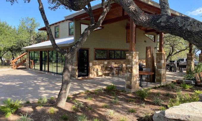 Dripping Springs House | The Highland: House 2/Sleep 16+/Many Amenities