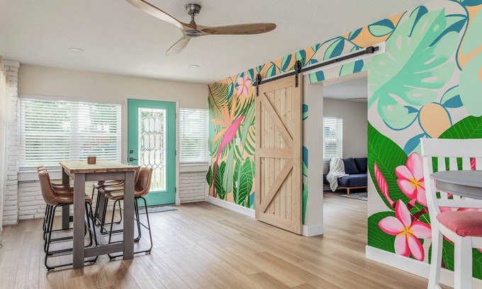 Tropic House | The Highland House - with a Peek-a-boo River View