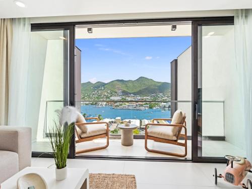 Cole Bay Apartment | The Hills Residence