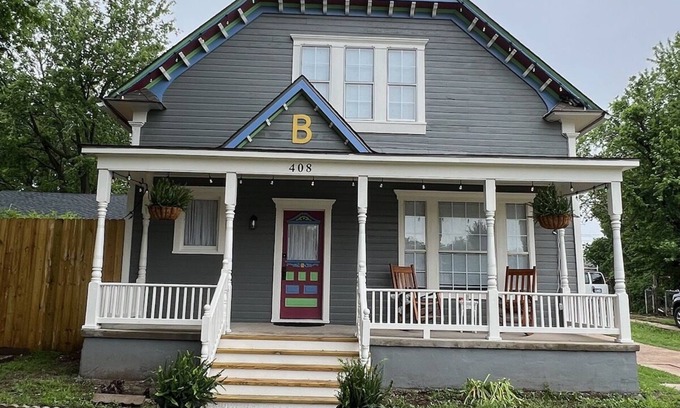Ponca City House | The Historic Barnes House