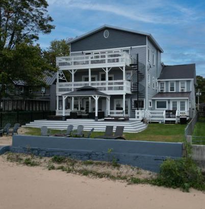 Sylvan Beach House | The Historic Oneida Lake House - Condo 1