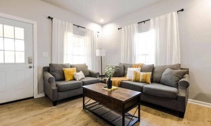 Stephenville House | The Hive - Downtown Stephenville