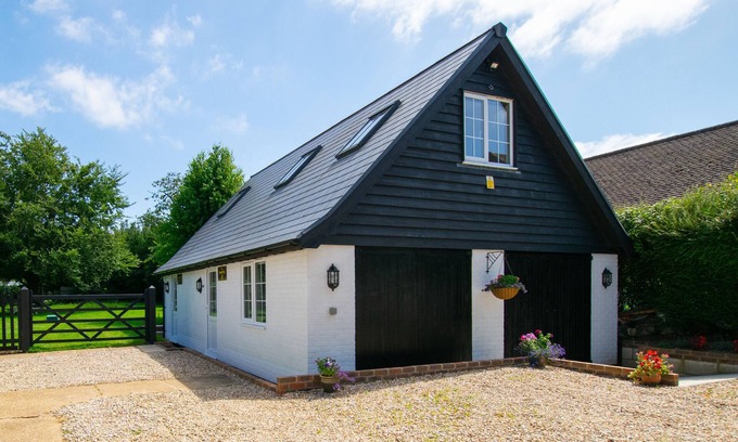 Etchinghill House | The Honey Pot - One Bedroom House, Sleeps 2