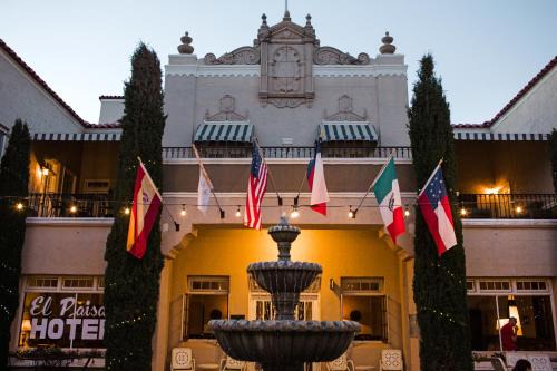 Marfa Hotel | The Hotel Paisano
