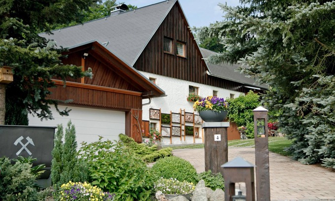 Pfaffroda House | The house 'Waldblick' welcomes you to the ERZGEBIRGE!