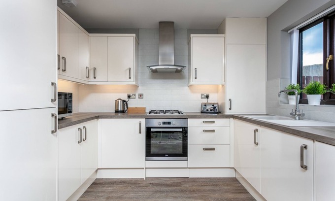 Ayr House | The Huntington - Donnini Apartments