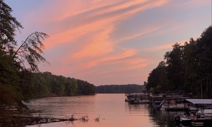 Cumming House | The Husky Lake House on Lanier