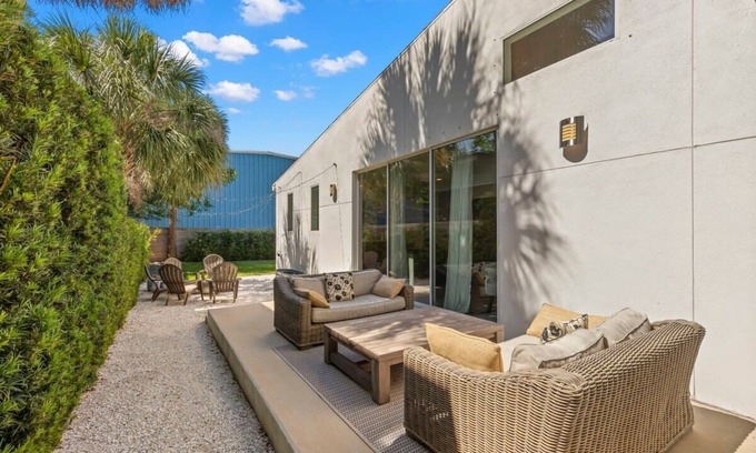 North Hyde Park House | The Hydeaway North | Gorgeous Home Near UT