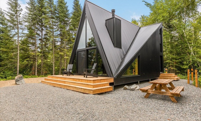 Mauricie Ski Chalet | The Hygge Cabin