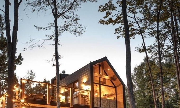 Lac Beauport Ski Chalet | The HYGGE - Mountain the Maelstrom (CITQ #304222)