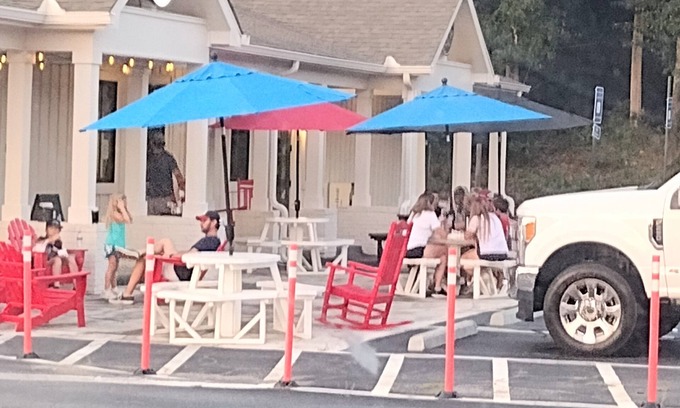 Newnan House | The Ice Cream Get-A-Way/Downtown Historic Newnan GA/Xbox 360 & Pool Table