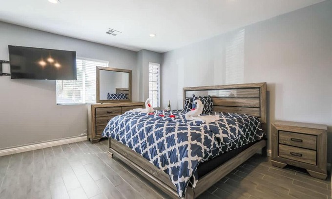 Paradise Valley House | The Ideal Place in the Perfect Location Love Here