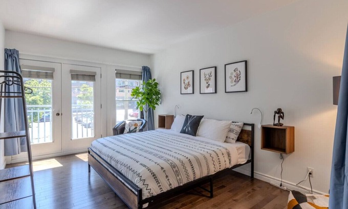 La Cite-Limoilou Apartment | The Impérial Suite + Parking + AC