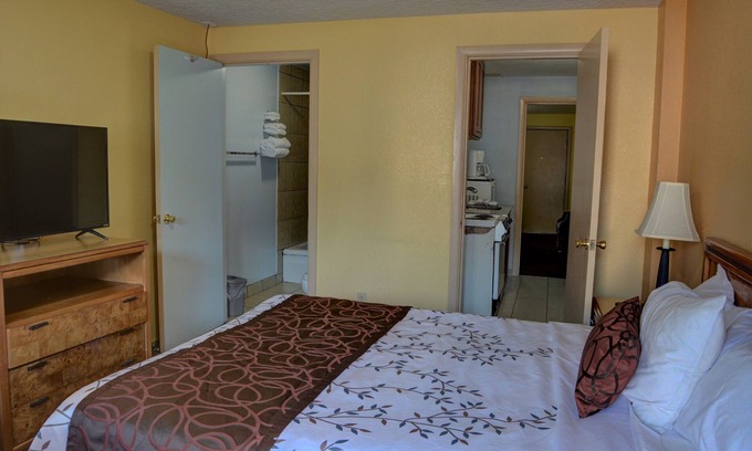 Starcrest Hotel | The Inn At Salmon Creek
