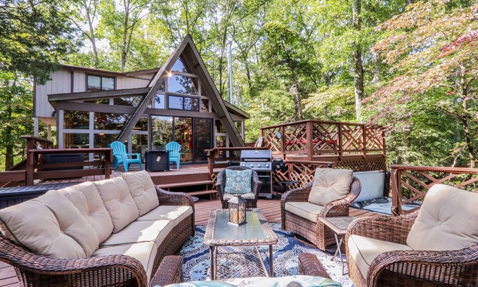 Wright City Ski Chalet | The Innsbrook Oasis by Innsbrook Vacations!