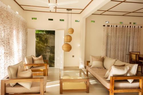 Mirissa Villa | The IVORY MOON