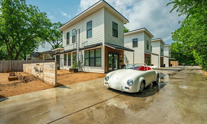 Brazos House | THE JACK 3