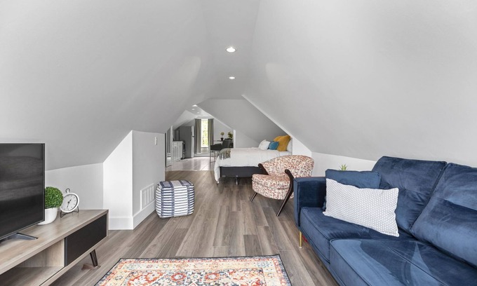 Parry Sound Apartment | The James Loft Downtown