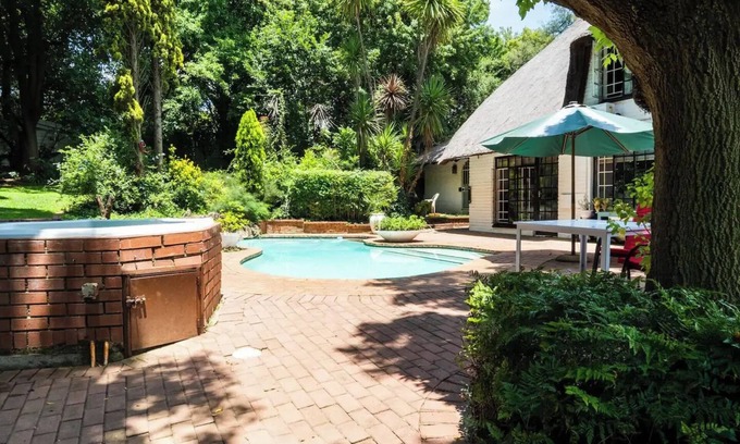 Douglasdale House | The Jewel housenn