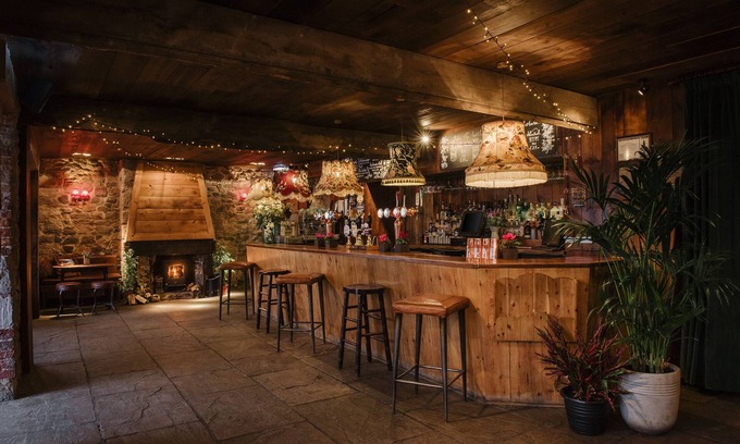 Newton by the Sea Hotel | The Joiners Arms