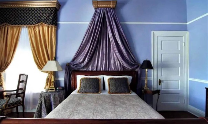 Hammond Bed & Breakfast | The Josephine Room W/Queen Bed