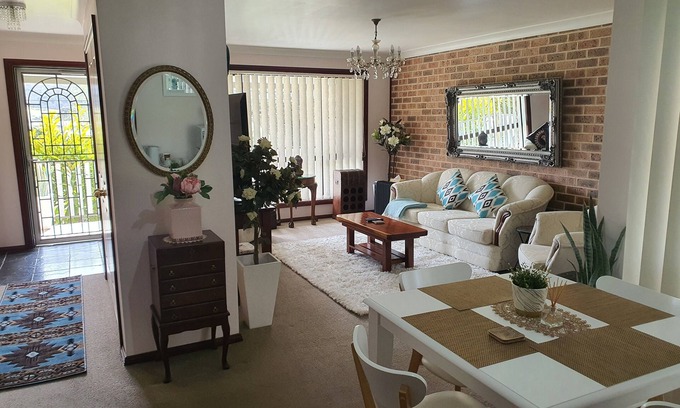 Wallerawang House | The Junction Estate. Cool, Calm and Cozy.