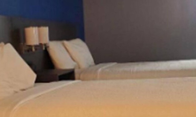 Perry Hotel | The Junction Inn