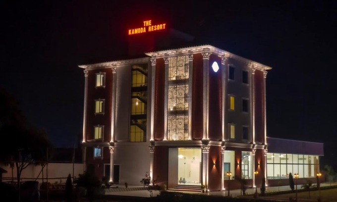 Ambikapur Hotel | The Kamoda Resort