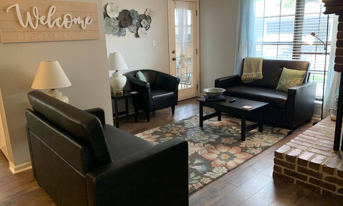 Shawnee Condo | The KC Retreat: A quiet place to be