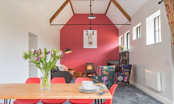 Margate Old Town Cottage | The Kennels by Bloom Stays - sleeps 4 guests in 2 bedrooms
