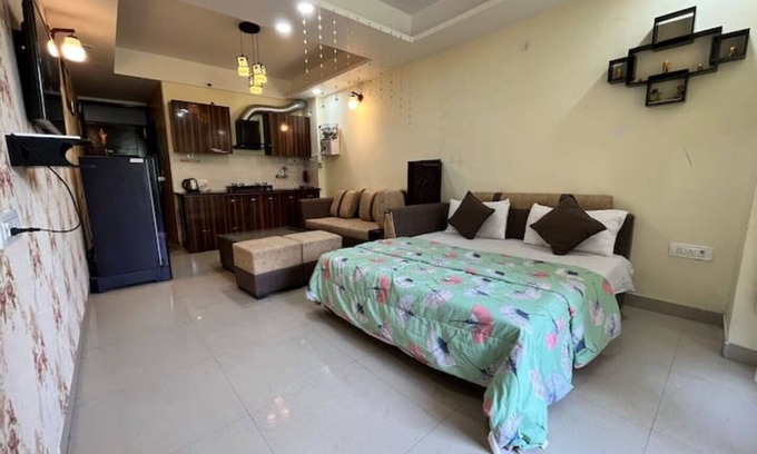 Bullawala Condo | The Kingston 306