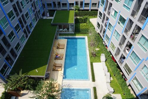 Mueang Samut Prakan District Apartment | The Kith Plus Sukhumvit 113 by BLK