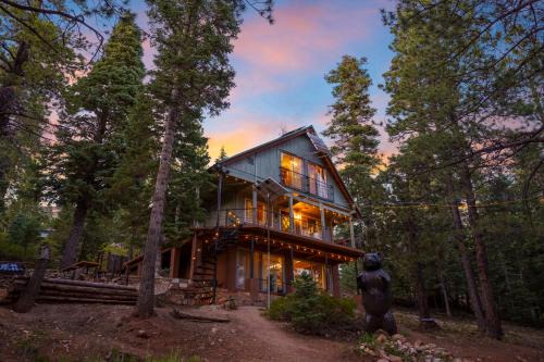 Duck Creek Village Ski Chalet | The Knotty Pine