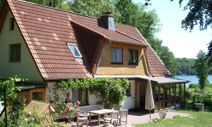 Felde House | The lake house - the most beautiful place for relaxing holidays and family reunions