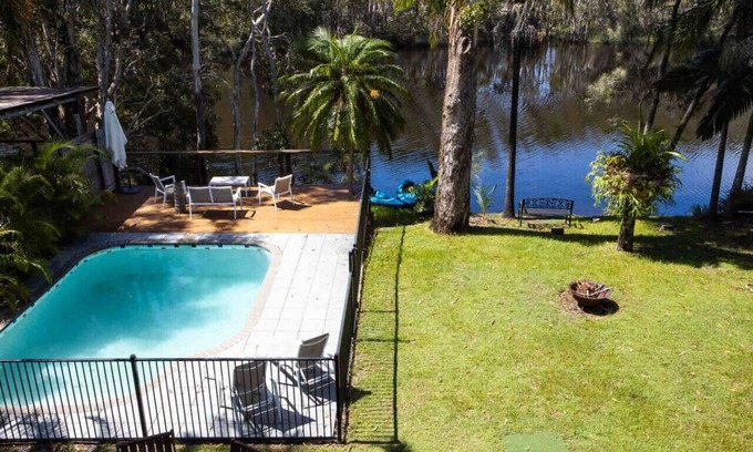 Bogangar House | The Lakefront House - Cabarita Beach