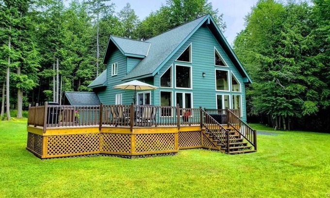 Remsen House | The Lakehouse on Kayuta Lake