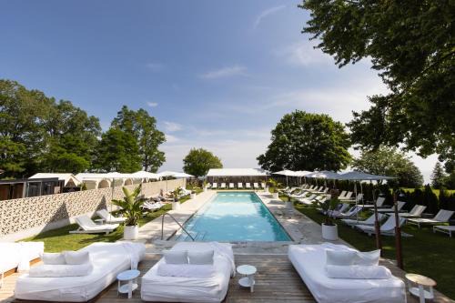 Wellington Hotel | The Lakeside Prince Edward County