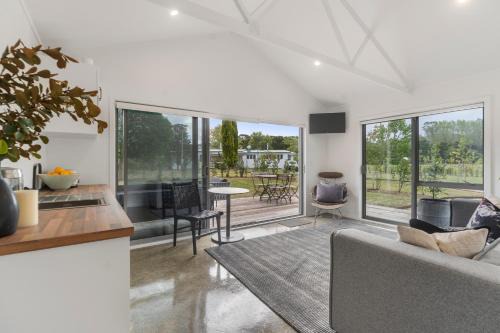Matakana House | The Landing Pad - Matakana Holiday Retreat