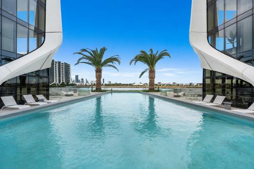 Mermaid Waters Apartment | The Lanes A life of Luxury.