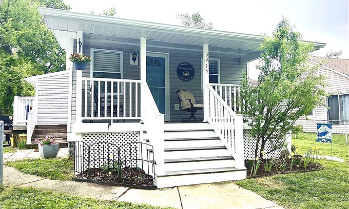 North Beach House | The Lazy Crab Beach House - Free beach passes