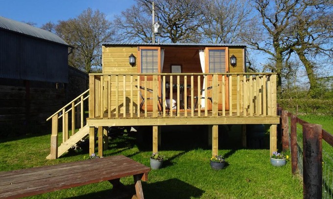 East Pennard House | The Lazy Shepherd