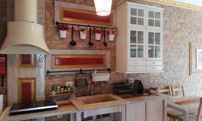 Seixal Apartment | THE LEGENDARY BAY - Thematic Apartment