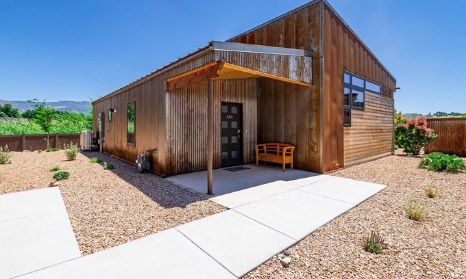 Clifton House | The Lily Pad @ Palisade Legends