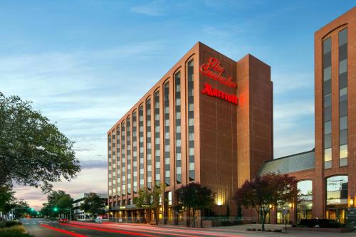 Downtown Lincoln Hotel | The Lincoln Marriott Cornhusker Hotel