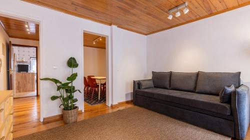 Santa Engracia Apartment | The Lisbon Serenity Apartment by LovelyStay